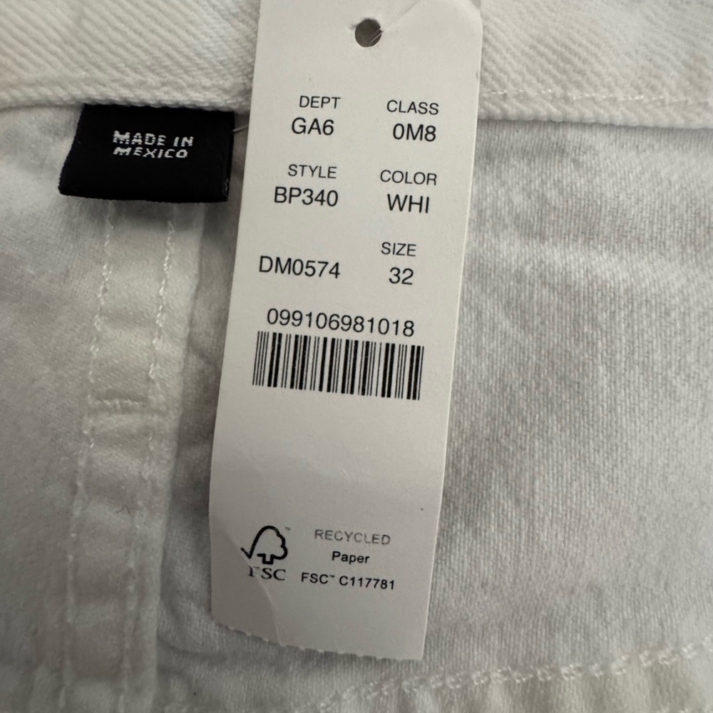 J. Crew Women's Frayed Hem White Jean Shorts new with tags - Picture 3 of 4